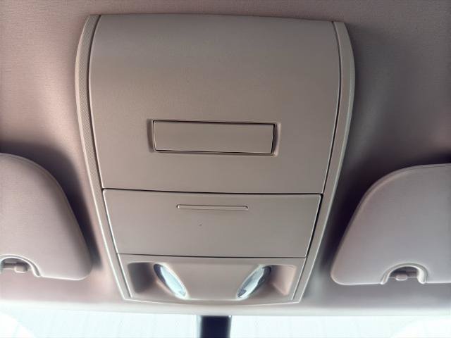 Used 2019 Dodge Grand Caravan SE w/ UConnect Hands-Free Group FWD image 23