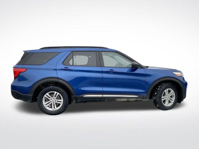Certified 2023 Ford Explorer XLT w/ Equipment Group 202A image 3