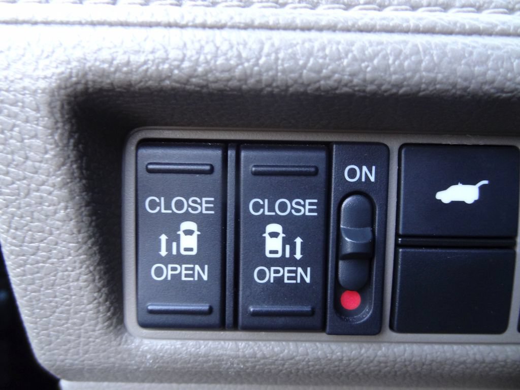 Used 2018 Honda Odyssey EX-L image 21