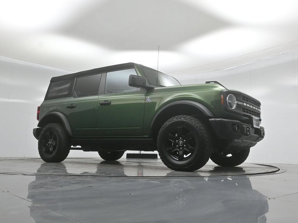 Certified 2024 Ford Bronco Black Diamond AWD/4WD image 4