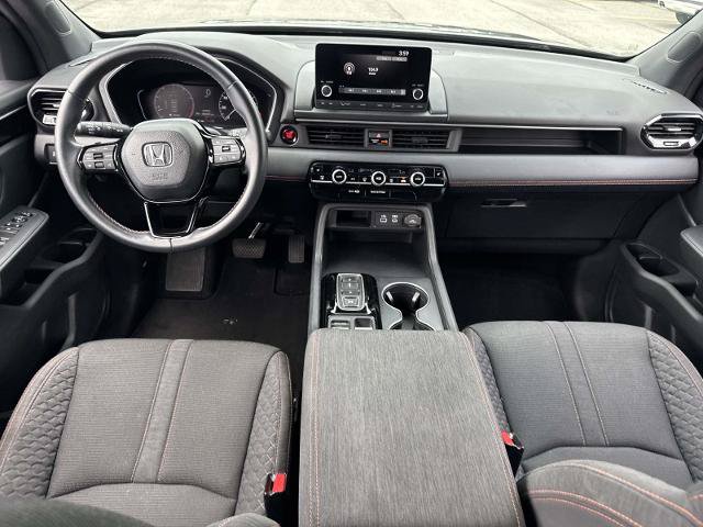 Used 2023 Honda Pilot Sport image 17