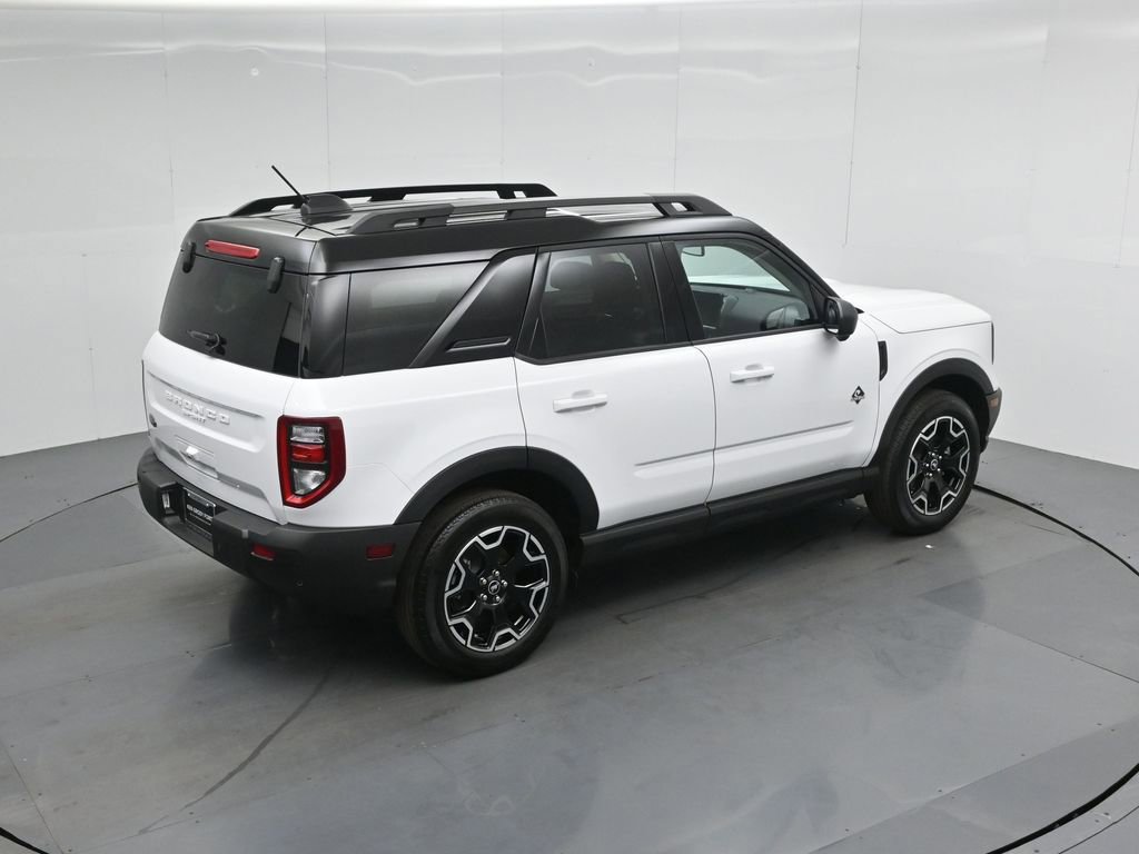 Certified 2025 Ford Bronco Sport Outer Banks w/ Outer Banks Tech Package+ AWD/4WD image 42