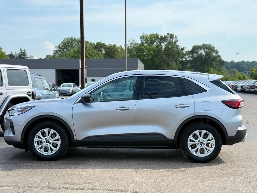 Certified 2024 Ford Escape Active FWD image 36