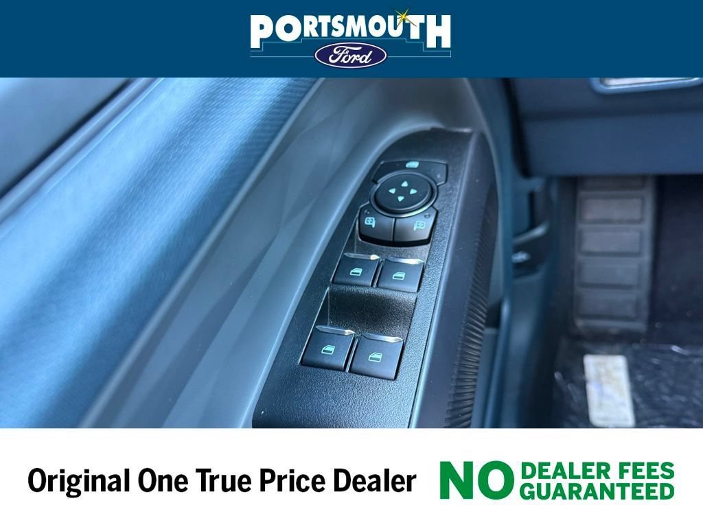 Certified 2025 Ford Maverick XLT w/ XLT Luxury Package AWD/4WD image 29