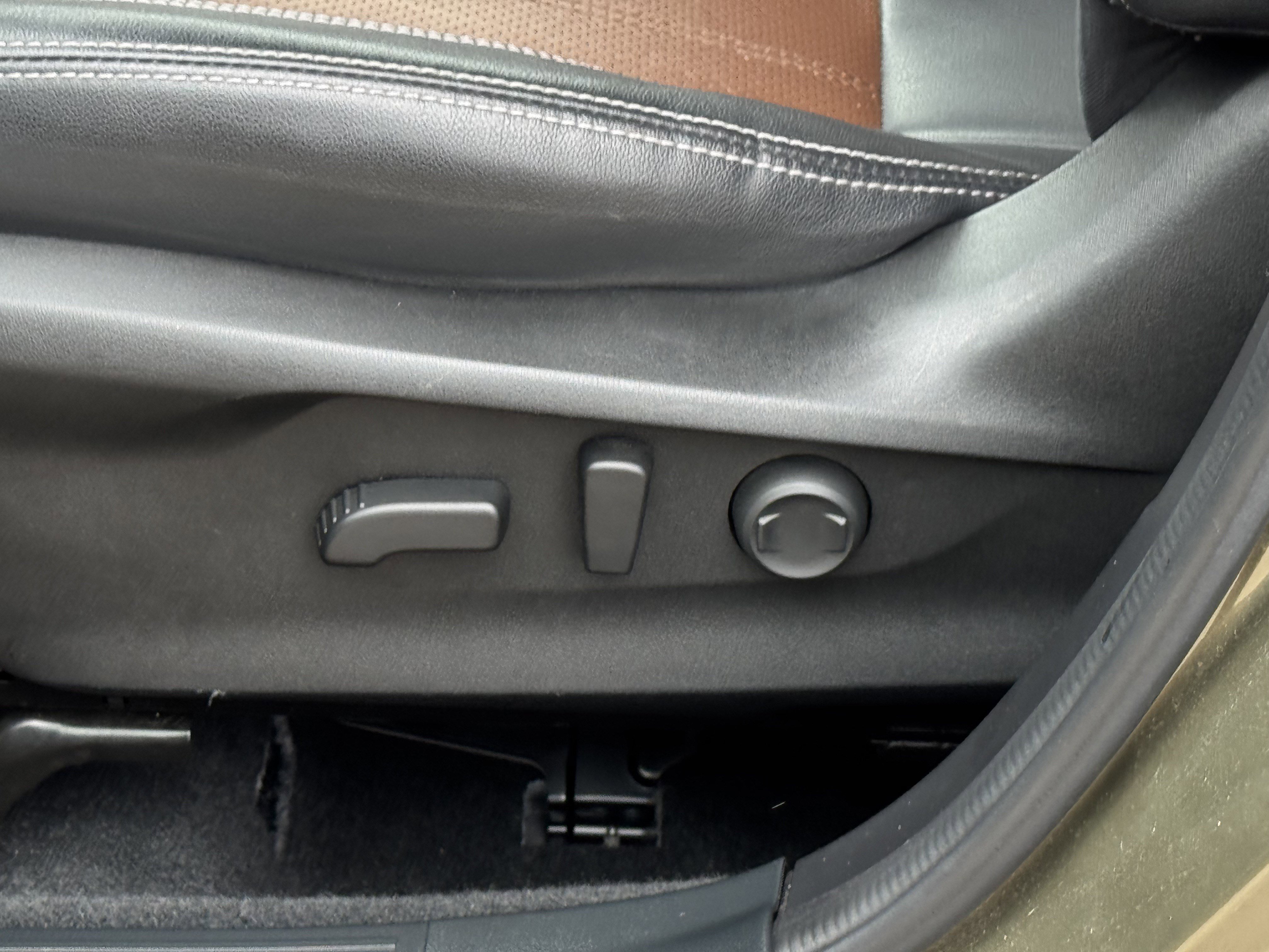 Used 2022 Subaru Forester Touring w/ Popular Package #2 image 21