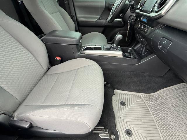 Used 2022 Toyota Tacoma SR5 RWD image 10