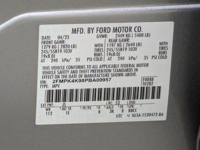 Certified 2023 Ford Edge Titanium w/ Equipment Group 301A AWD/4WD image 24
