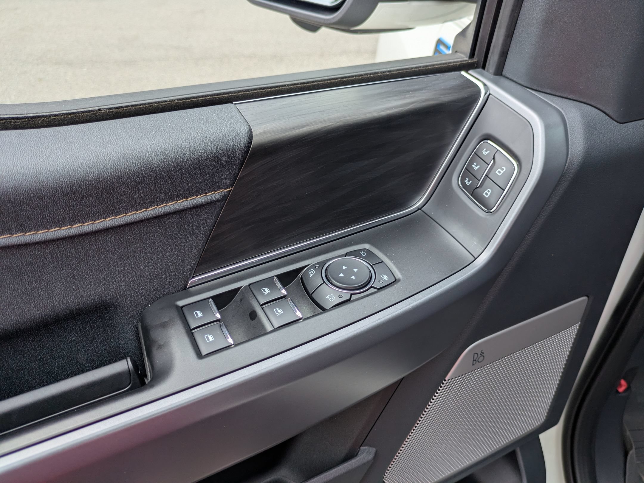 Certified 2025 Ford F150 Lightning Lariat AWD/4WD image 18