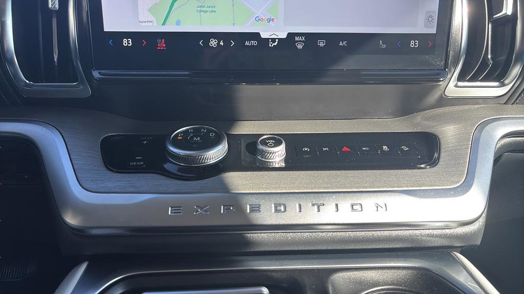 Certified 2025 Ford Expedition Platinum image 17