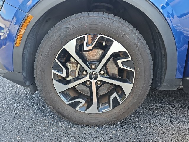Used 2024 Kia Sportage EX FWD image 38