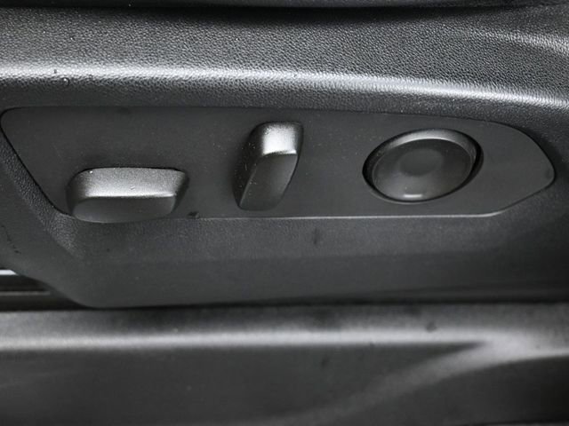 Used 2023 Chevrolet Suburban Premier image 12