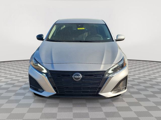 Used 2024 Nissan Altima 2.5 SV FWD image 8