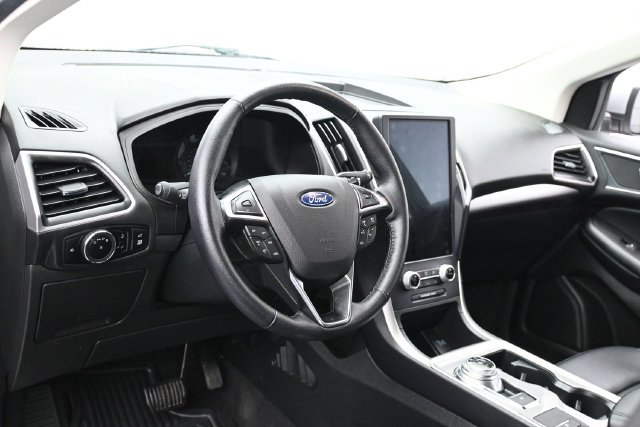 Certified 2023 Ford Edge SEL w/ Convenience Package AWD/4WD image 16