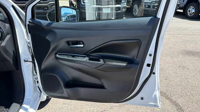 Used 2023 Nissan Versa SR w/ Trunk Package FWD image 10