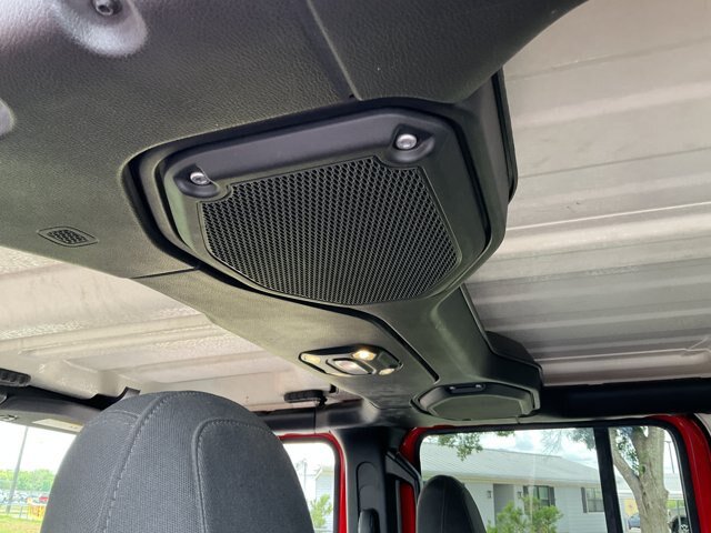 Used 2019 Jeep Wrangler Unlimited Rubicon AWD/4WD image 10
