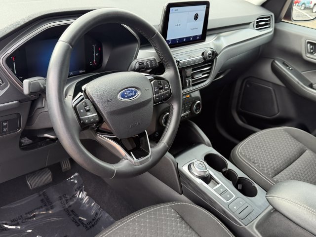 Certified 2023 Ford Escape Active w/ Cold Weather Package FWD image 19
