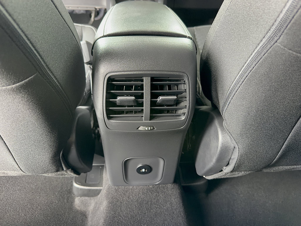 Certified 2025 Ford Escape Active FWD image 31