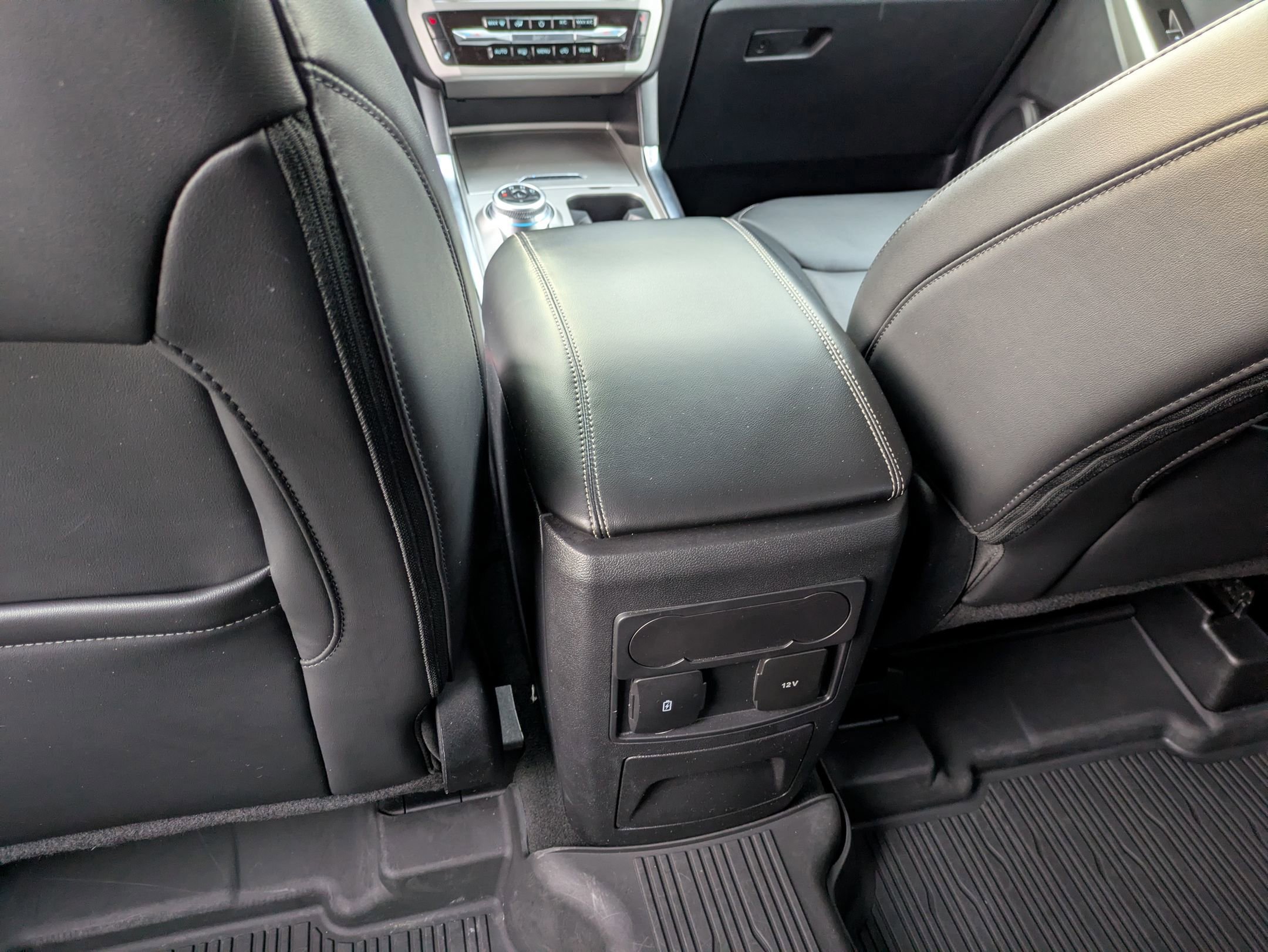 Certified 2022 Ford Explorer XLT w/ Equipment Group 202A image 32