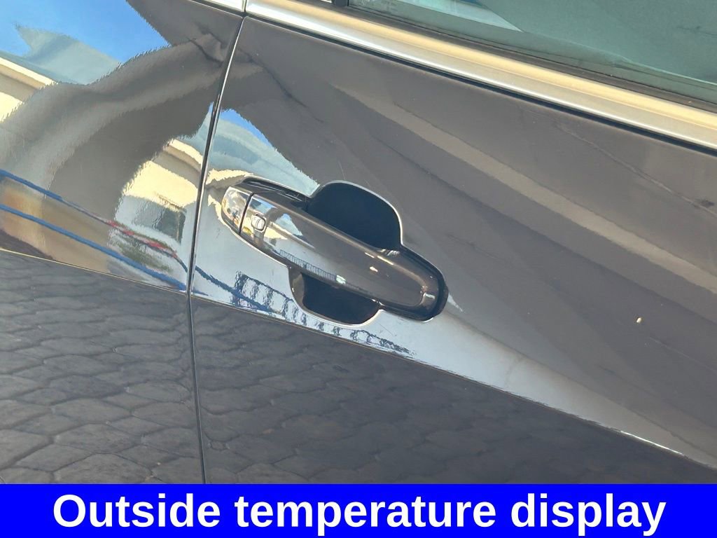 Used 2025 Chevrolet Malibu LT image 19