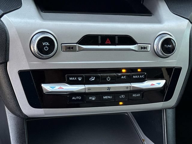 Certified 2023 Ford Explorer 4WD image 16