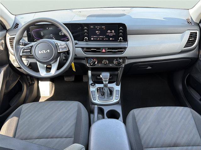 Used 2026 Kia Seltos LX FWD image 19