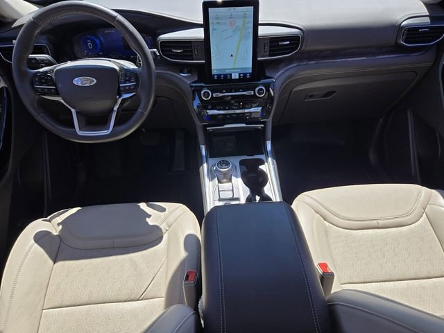 Certified 2021 Ford Explorer Platinum w/ Equipment Group 601A image 14