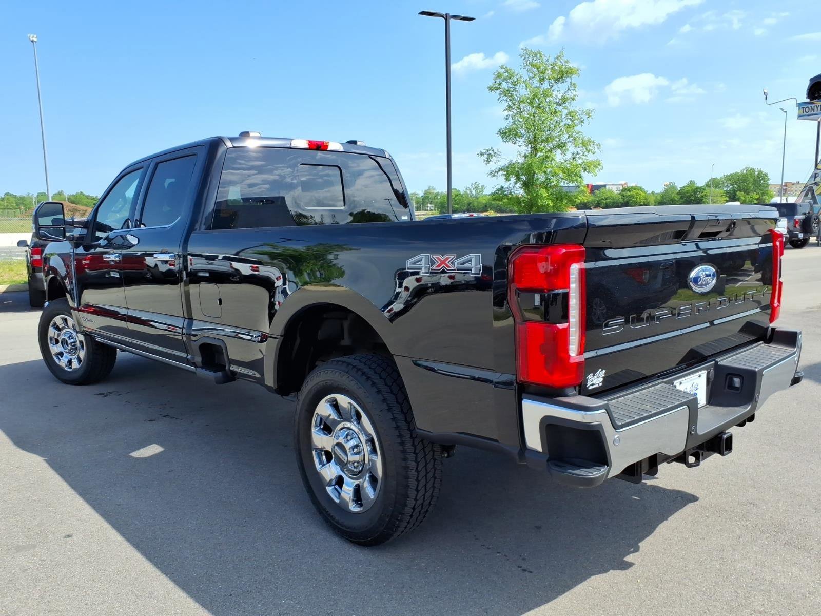 Certified 2026 Ford F250 Lariat w/ Lariat Ultimate Package image 3