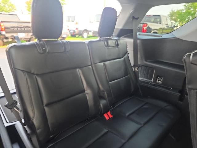 Certified 2023 Ford Explorer XLT w/ Equipment Group 202A AWD/4WD image 19