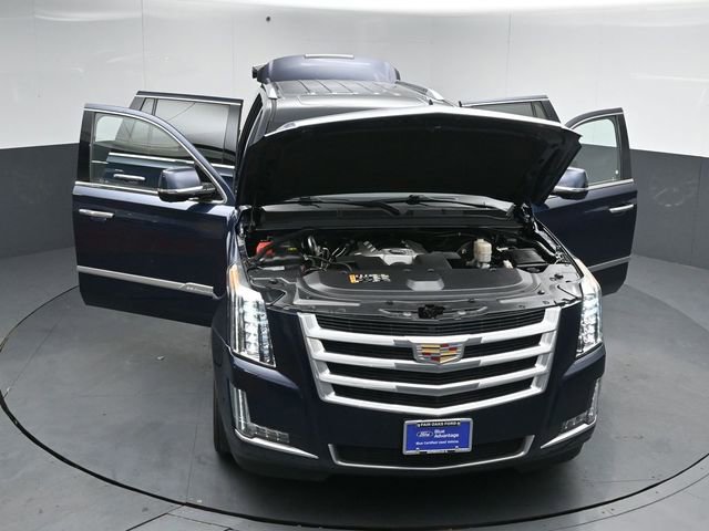 Used 2018 Cadillac Escalade Luxury AWD/4WD image 51