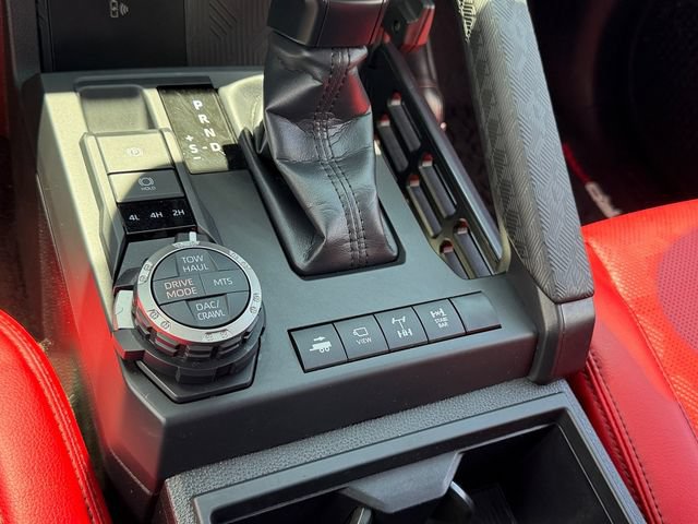 Used 2025 Toyota Tacoma TRD Pro AWD/4WD image 26