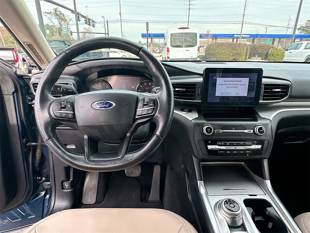 Certified 2020 Ford Explorer XLT w/ Equipment Group 202A image 19