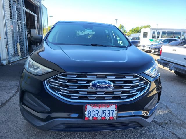 Certified 2019 Ford Edge SE FWD image 2
