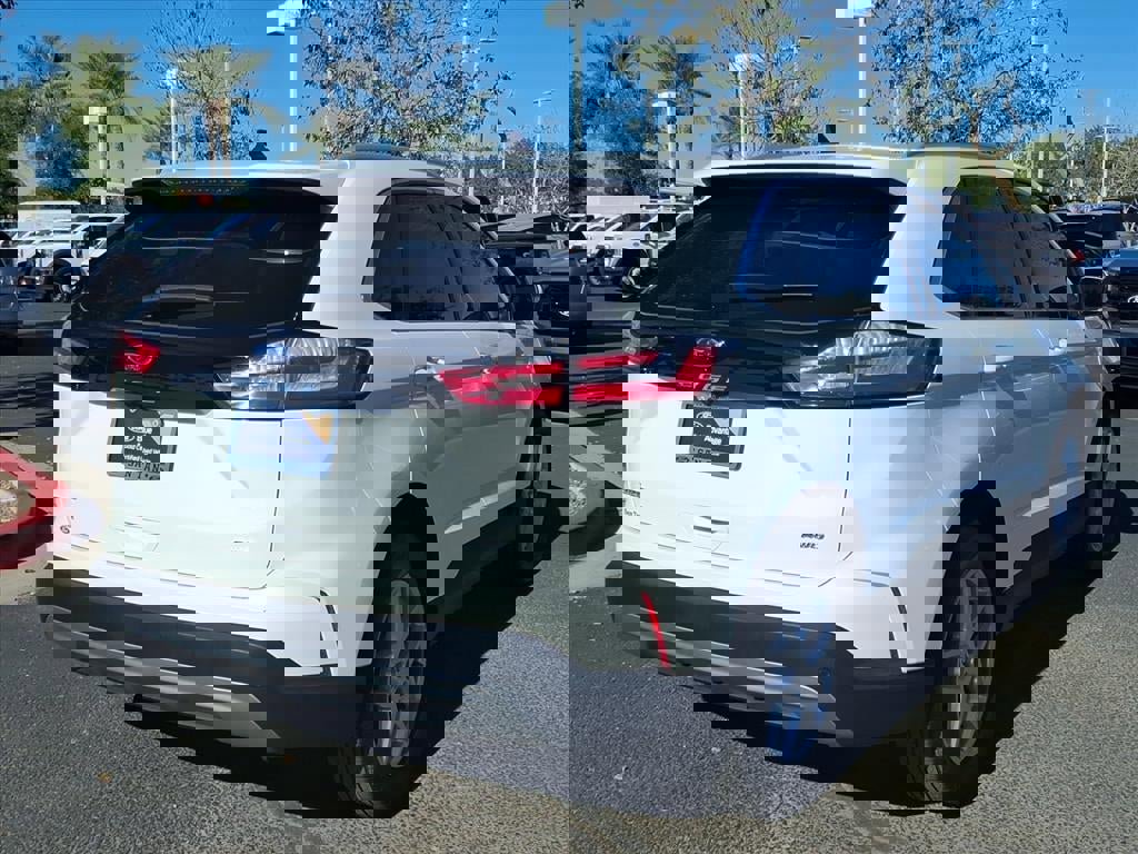 Certified 2024 Ford Edge SEL w/ Convenience Package image 4