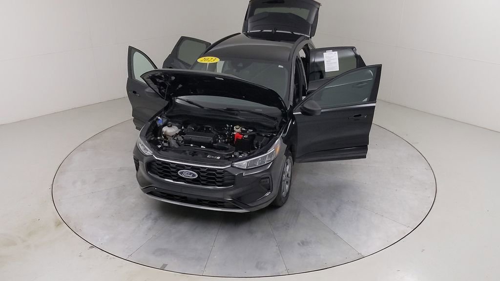 Certified 2023 Ford Escape ST-Line w/ Tech Pack #1 image 43