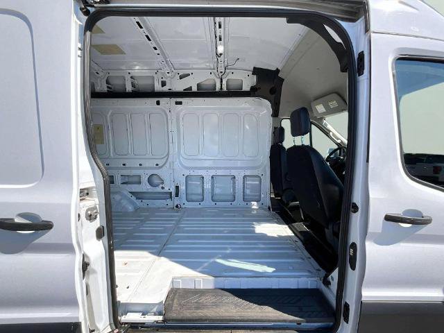 Certified 2023 Ford Transit 250 148 High Roof Extended RWD image 11