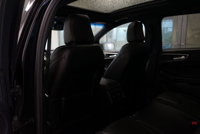 Certified 2020 Ford Edge ST w/ Cold Weather Package AWD/4WD image 29
