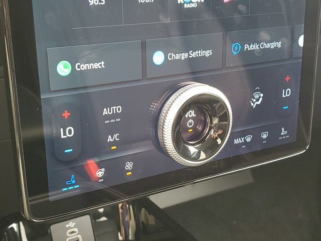 Certified 2025 Ford Mustang Mach-E Premium AWD/4WD image 18