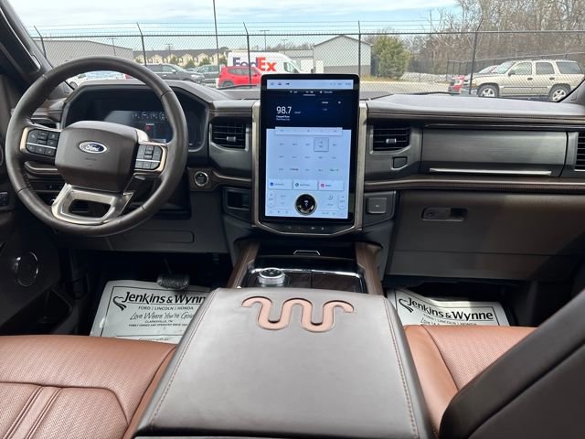 Certified 2024 Ford Expedition King Ranch image 10