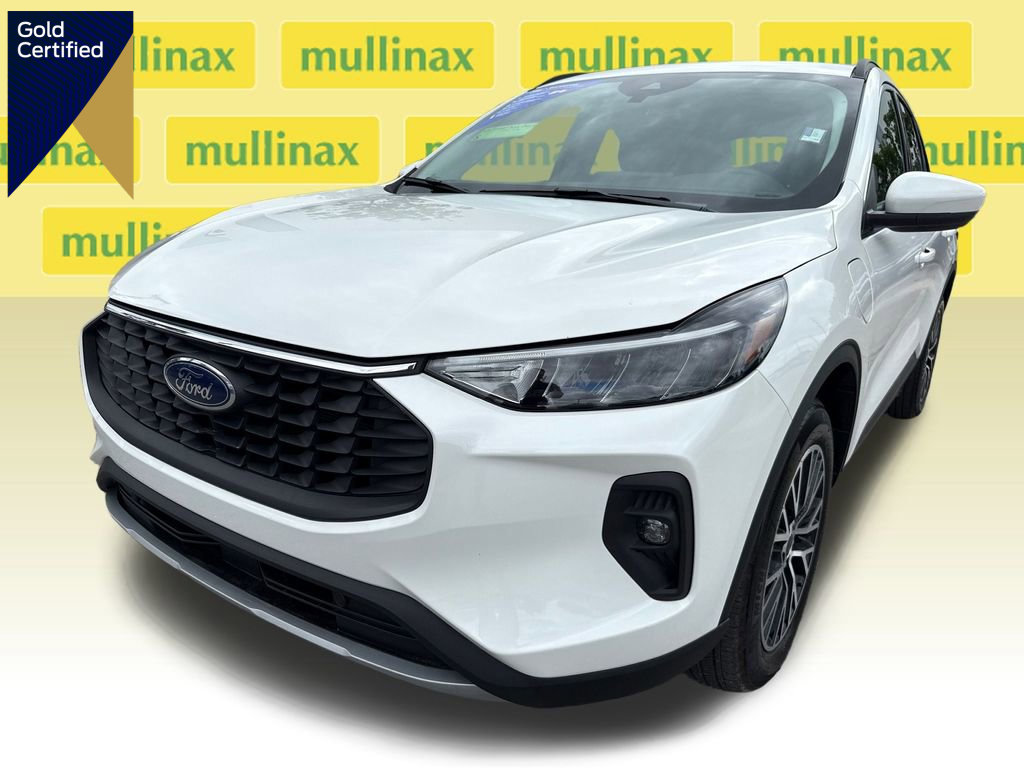 Certified 2024 Ford Escape SE image 1