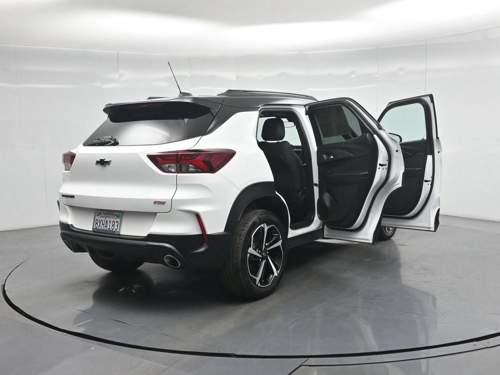 Used 2021 Chevrolet TrailBlazer RS FWD image 5