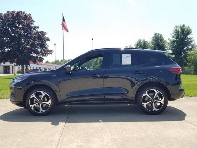 Certified 2024 Ford Escape ST-Line Select w/ Tech Pack #1 AWD/4WD image 6