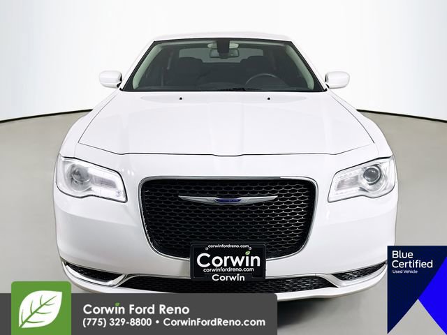 Used 2022 Chrysler 300 Touring image 9