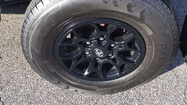 Used 2022 Toyota Tacoma SR5 w/ Black Out Package (TMS) image 11