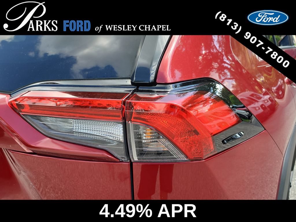 Used 2022 Toyota RAV4 XLE Premium AWD/4WD image 7