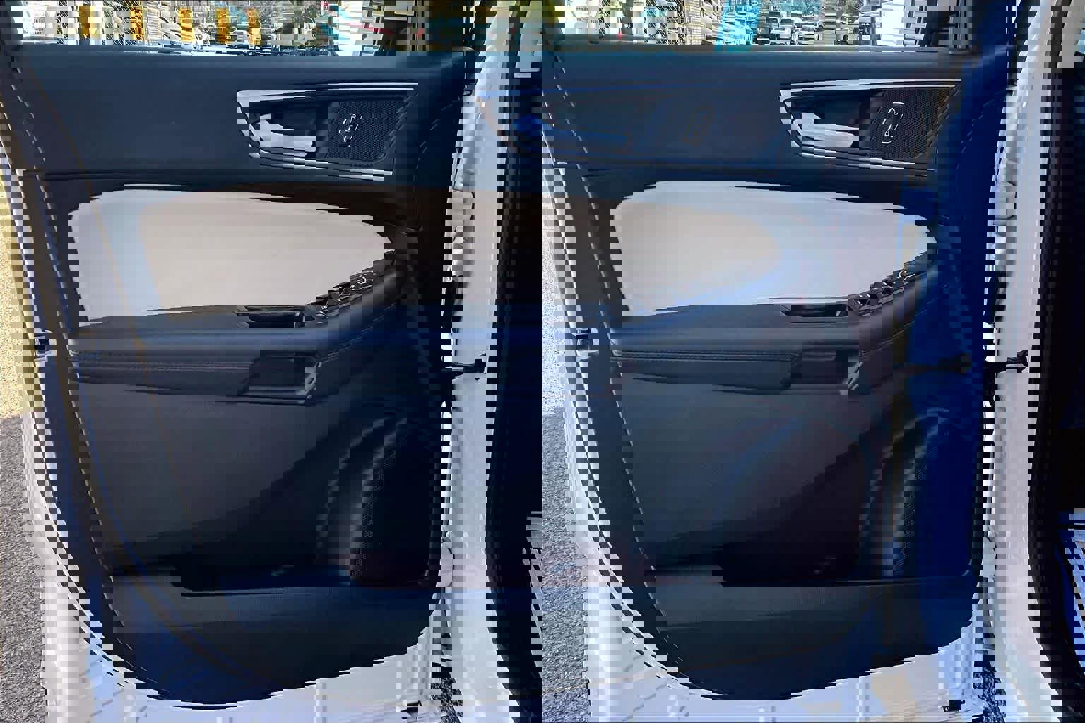 Certified 2018 Ford Edge SEL w/ Equipment Group 201A image 23