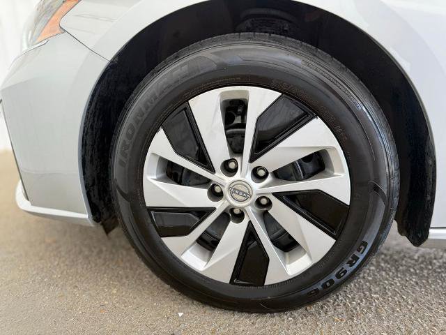 Used 2024 Nissan Altima 2.5 S FWD image 25
