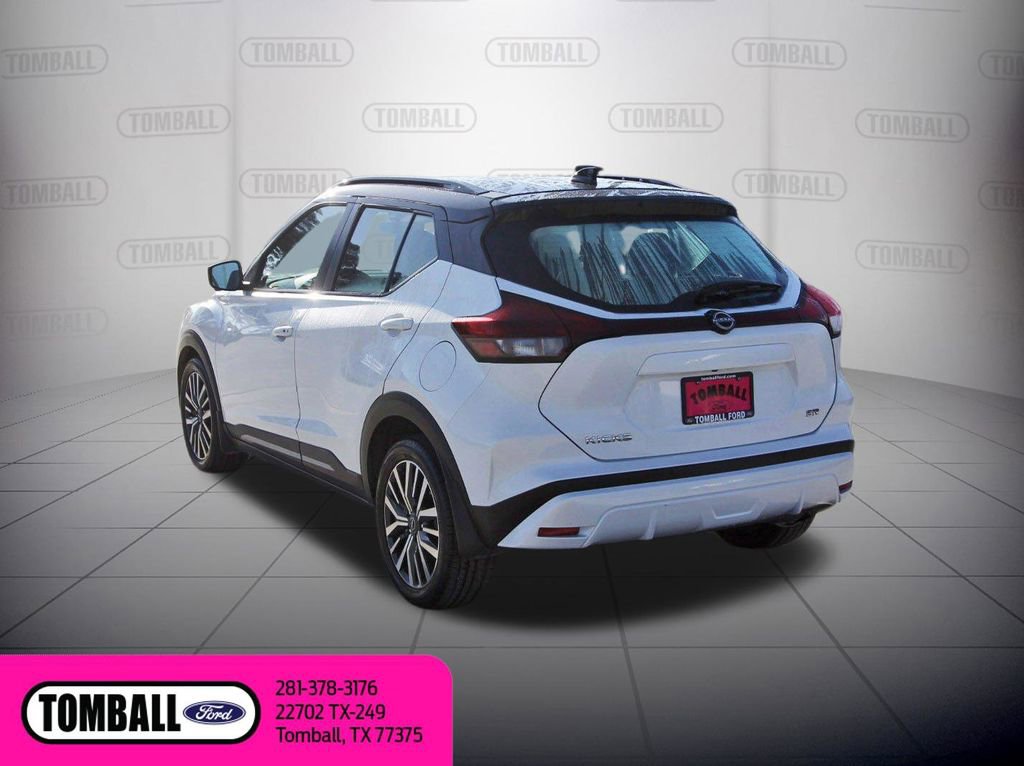 Used 2023 Nissan Kicks SR w/ SR Premium Package image 5