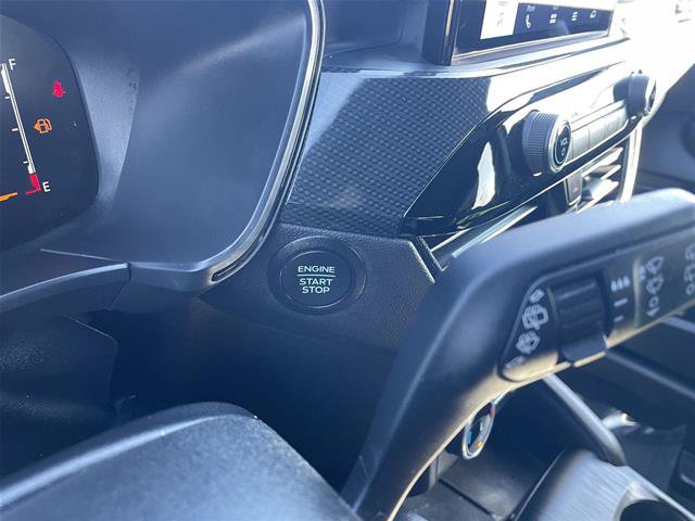Certified 2025 Ford Escape ST-Line Select AWD/4WD image 23