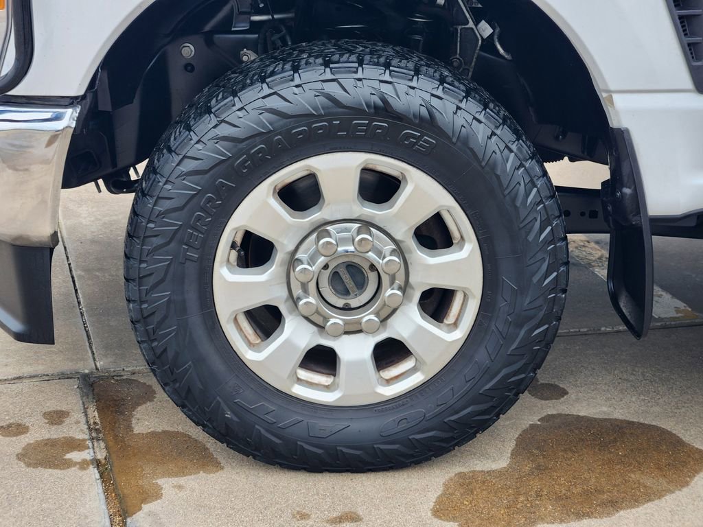 Certified 2023 Ford F250 XLT w/ 360-Degree Camera Package AWD/4WD image 10
