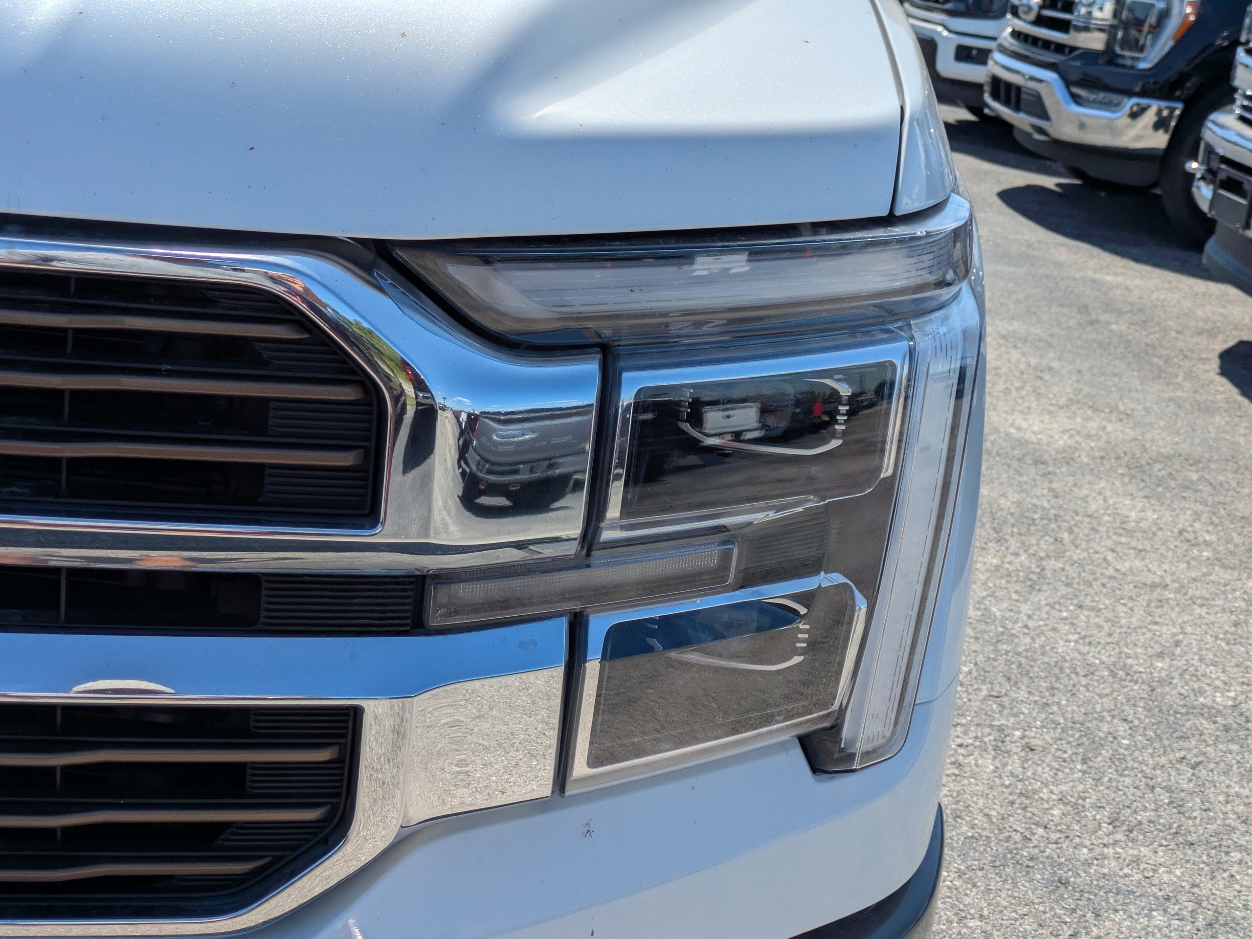 Certified 2025 Ford F150 King Ranch w/ FX4 Off-Road Package AWD/4WD image 9